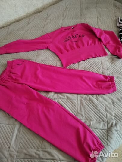 Спортивный костюм женский