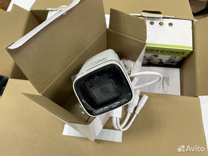 Видеонаблюдение Комплект видеонаблюдения 4 камеры