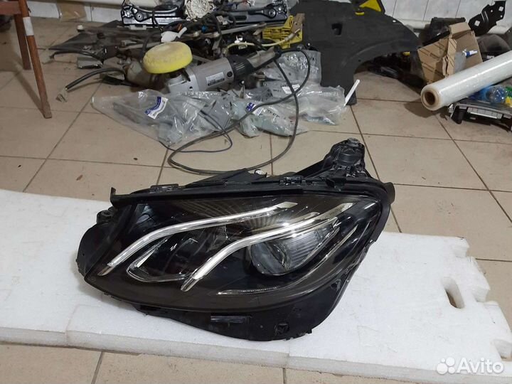 Фара левая Mercedes E W213 Led