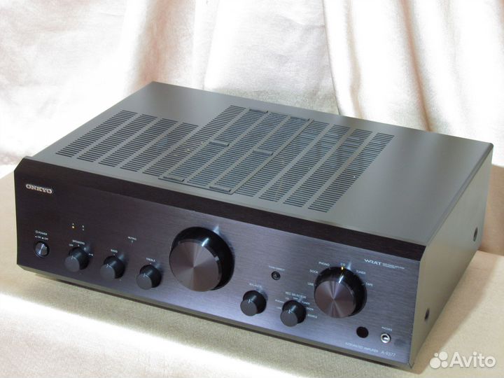 Усилители и Ресиверы Onkyo