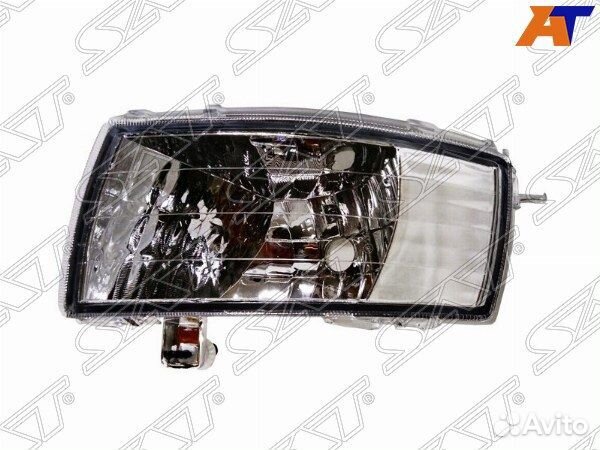 Фара противотуманная toyota corolla fielder