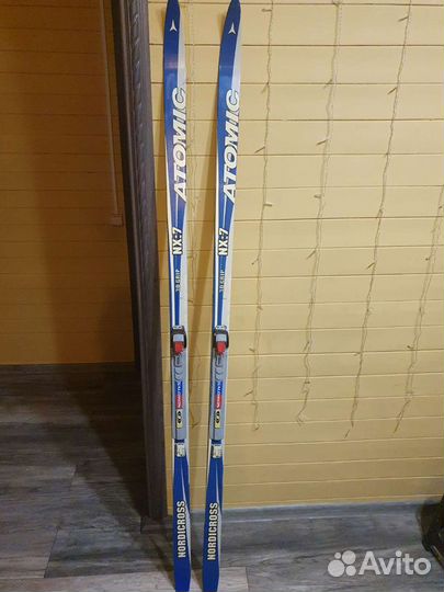 Лыжи классика Атомик