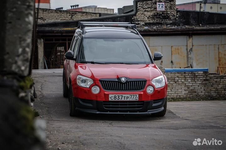Сплиттер переднего бампера Skoda Yeti