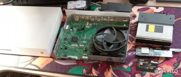 Xbox One s на запчасти