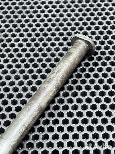 Ось маятника Honda CR 125R 1995-1996