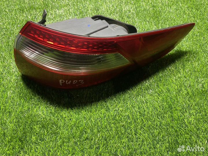 Фонарь внешний задний правый Kia Rio 3