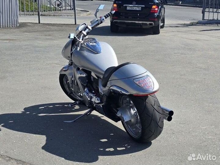 Suzuki Boulevard M109R