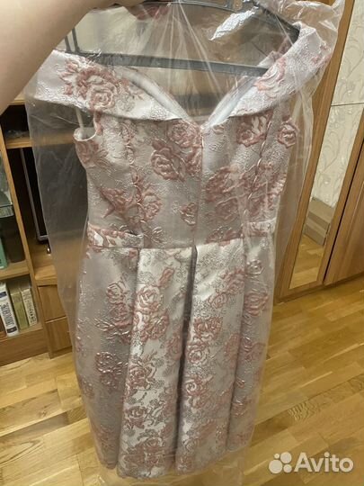 Платье женское