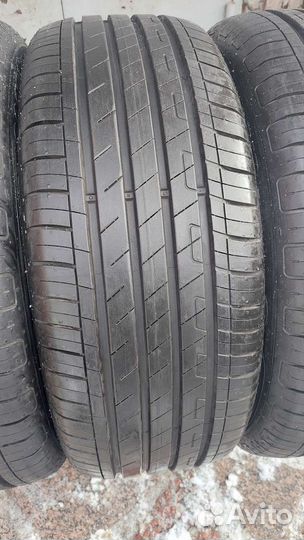 Goodyear EfficientGrip Performance 215/55 R17 94V