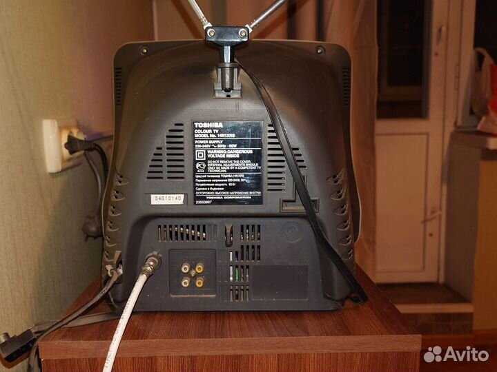 Телевизор бу Toshiba 14