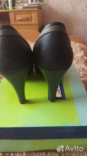 Туфли женские 40 размер новые