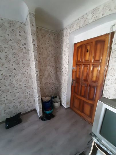 Комната 13 м² в 4-к., 1/4 эт.