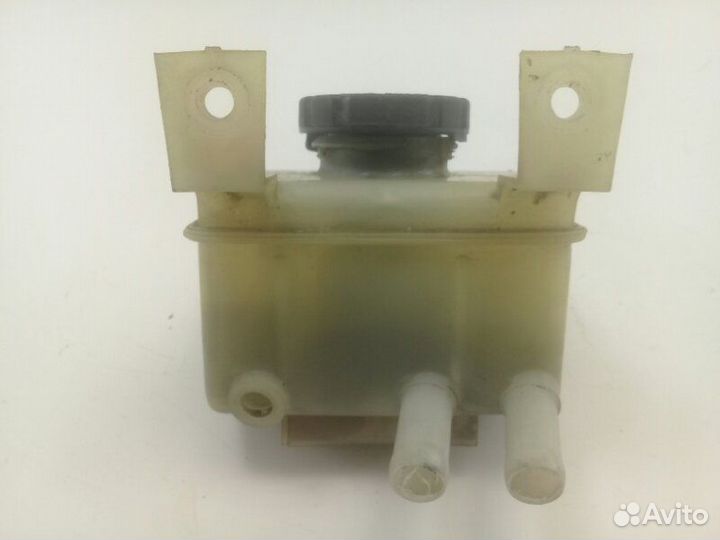 Бачок для тормозной жидкости Nissan Prairie M11