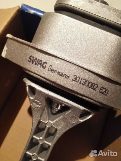 Опора двигателя VAG AKL 1.6 swag 30 13 0082