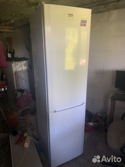 Холодильник веко