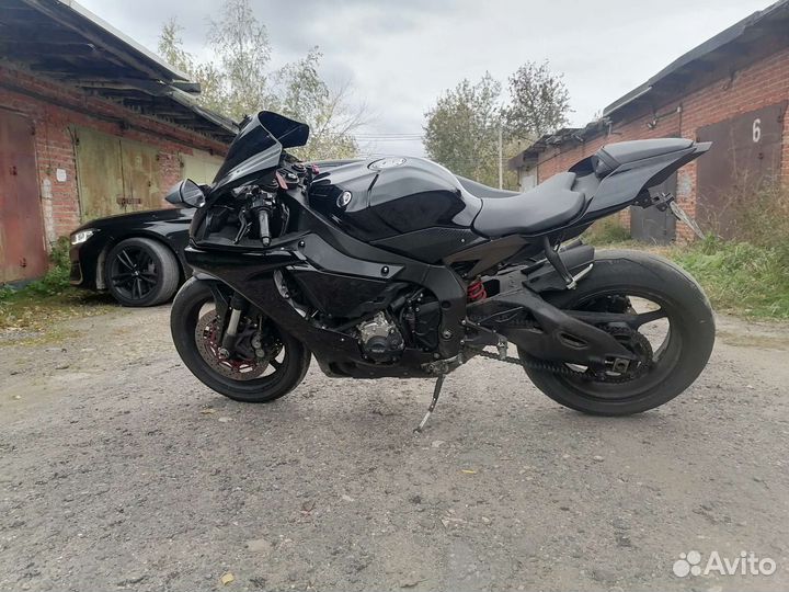 Yamaha YZF-R1