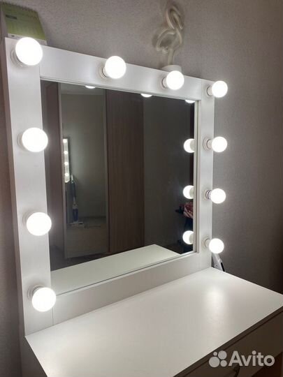 Гримерное зеркало