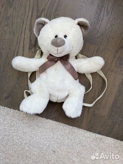 Плюшевый медведь-рюкзак