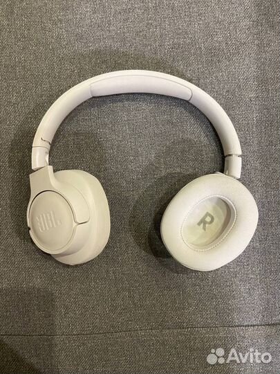 Наушники JBL tune 720 bt