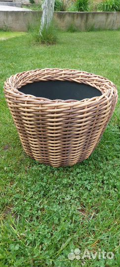 Кашпо горшок для цветов