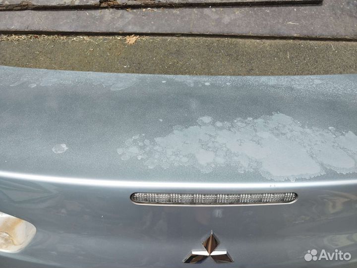 Крышка багажника Mitsubishi lancer 10