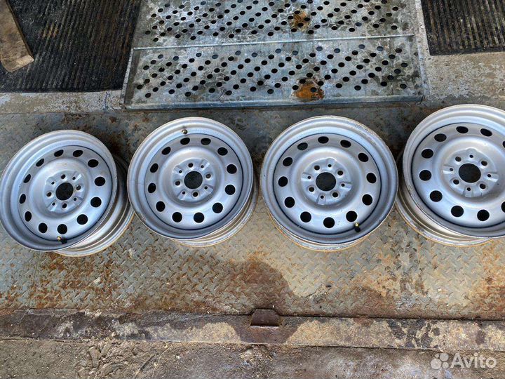 Штампованные диски r14