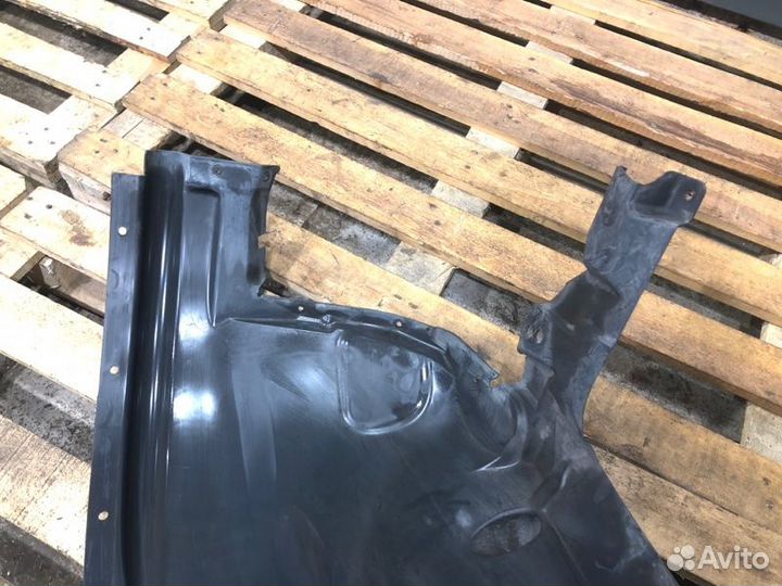 Подкрылок передний правый Bmw X5 E70 N52B30 2007