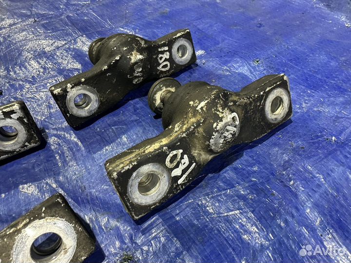 Шаровые передние 4wd grs196 is250 grs183