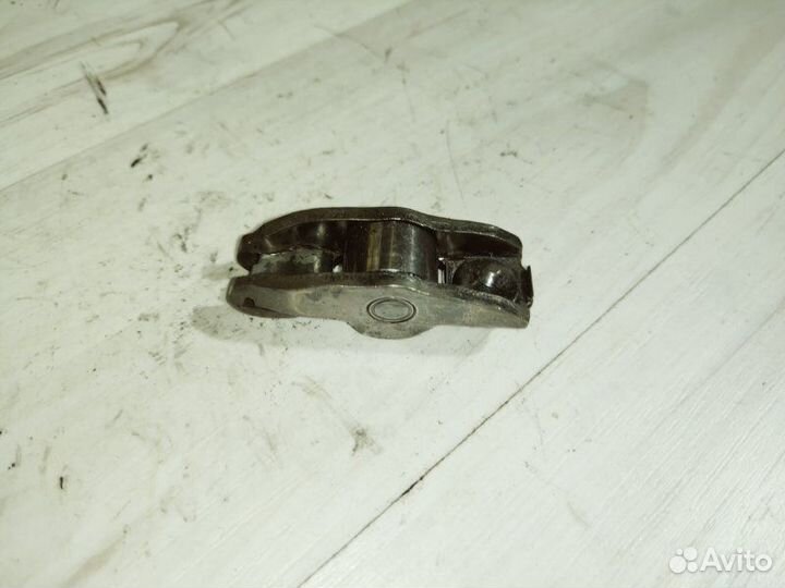 Рокер Volvo Xc90 D5244T4 2006