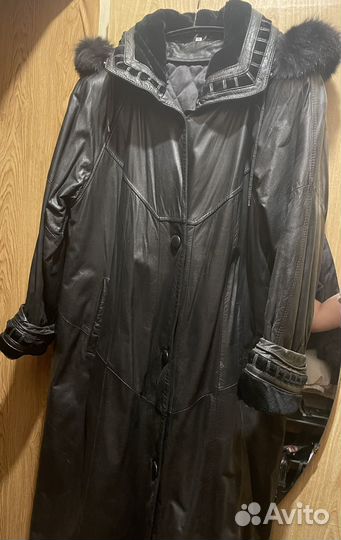 Кожаное женское пальто