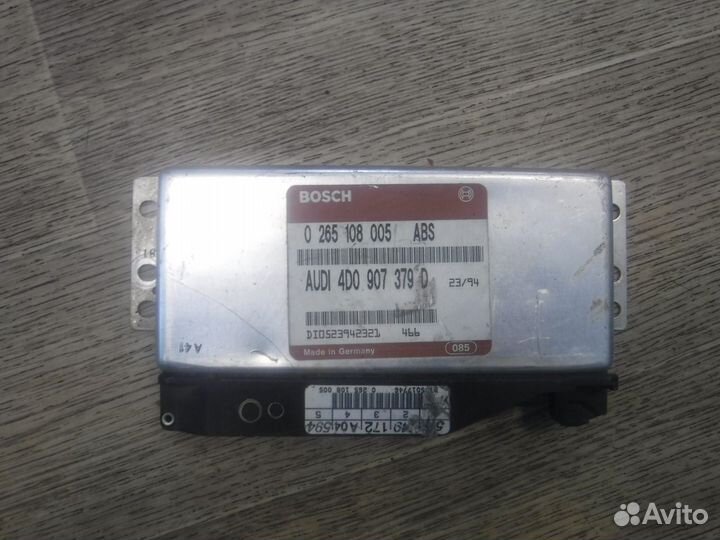 Блок управления ABS Audi A6 C4 1996