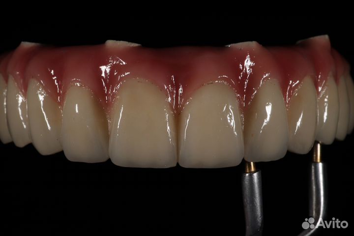 Зубной техник