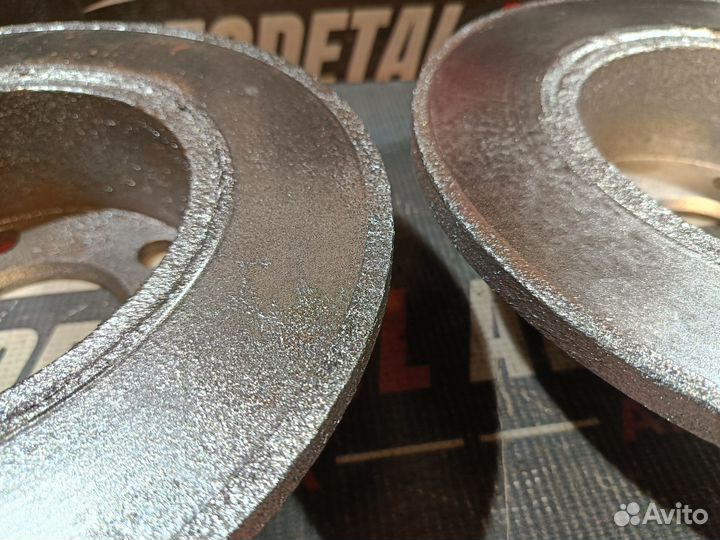 Диски тормозные задние Volkswagen Passat B5