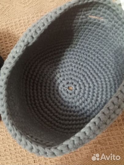 Вязаные корзинки с ручками