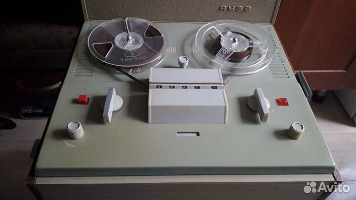 Магнитофон