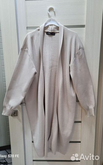 Костюм тройка новый 42-44