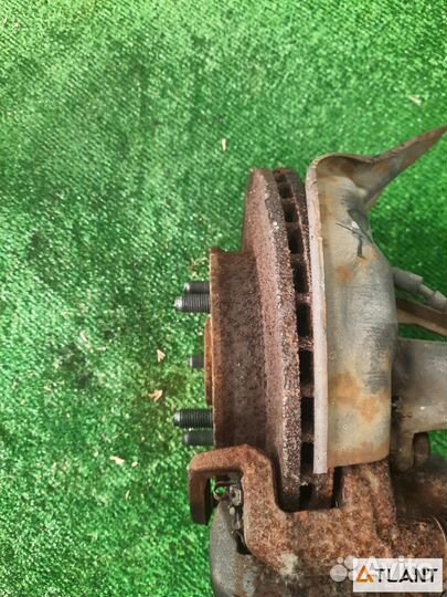 Ступица передняя левая toyota mark II