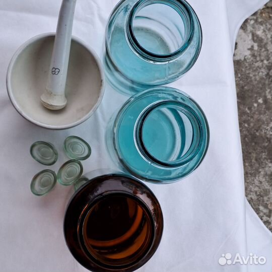 Старинные ступка,рюмки,бутылки аптекарские СССР