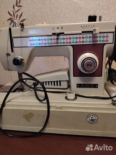 Швейная машина aiko