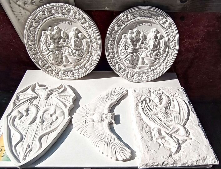 Барельефы и декор из гипса, ручная работа