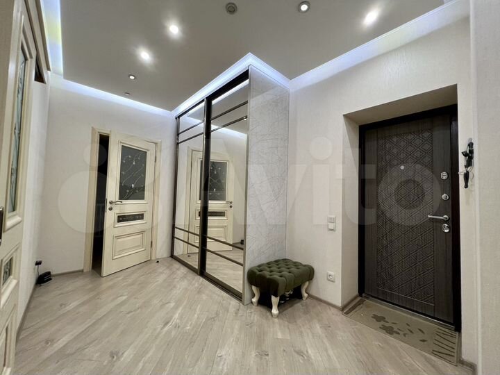 2-к. квартира, 73,1 м², 4/10 эт.