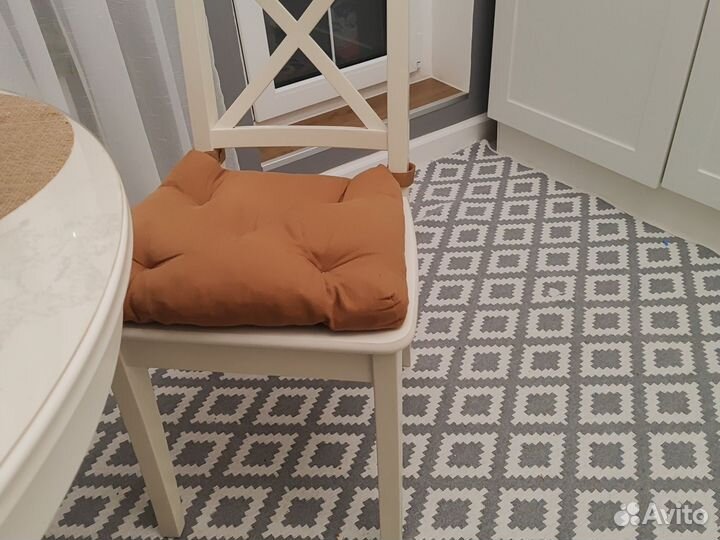 Кухонные стулья бу IKEA 3 штуки