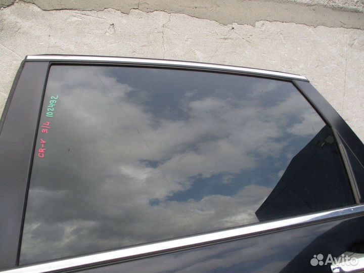 Стекло двери задней левой Honda CR-V 3