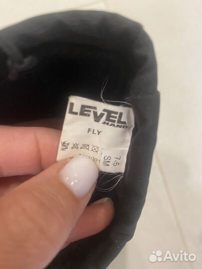 Продаю перчатки бренда Level