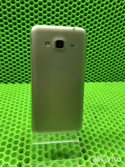 Телефон Samsung galaxy j3 2016 (23166)