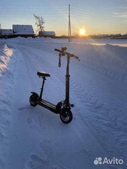 Самокат взрослый Kugoo M4