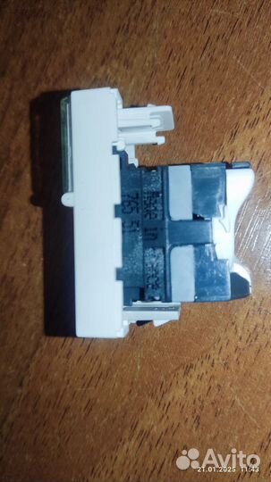 Розетка Mosaic 1М RJ45 UTP Legrand.Made in France