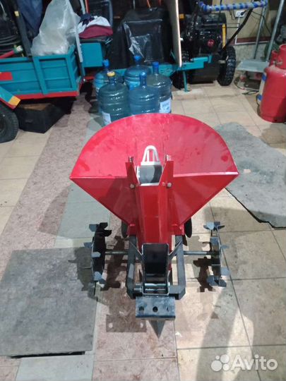 Картофеле сажалка для мотоблока