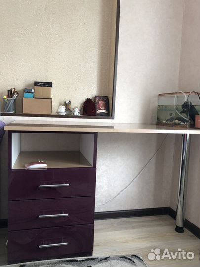 Стол маникюрный (письменный)