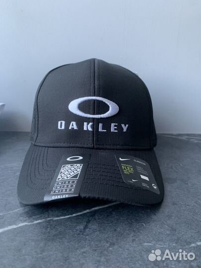 Кепка oakley